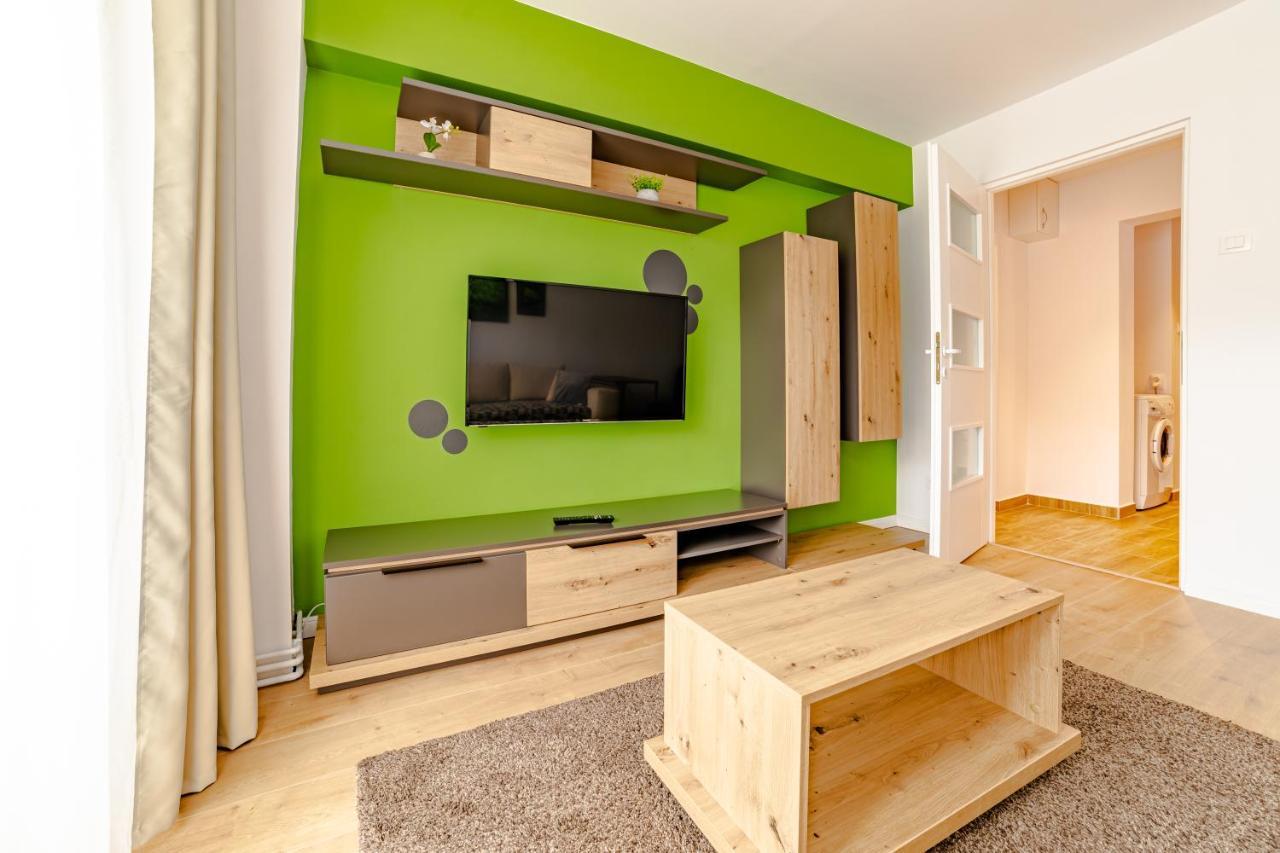 Mid-Term Rental Racadau Apartment Brašov Exteriér fotografie