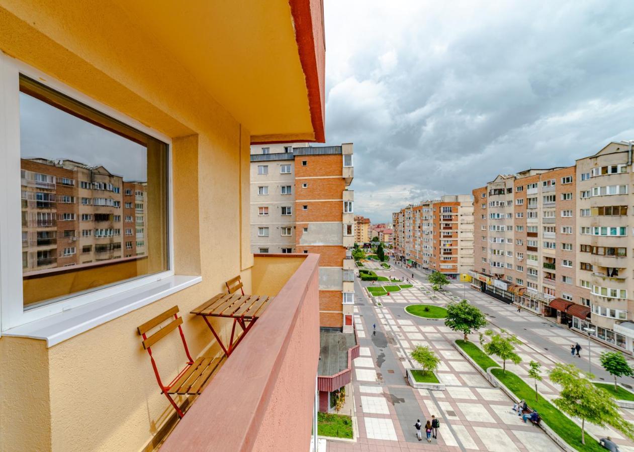 Mid-Term Rental Racadau Apartment Brašov Exteriér fotografie