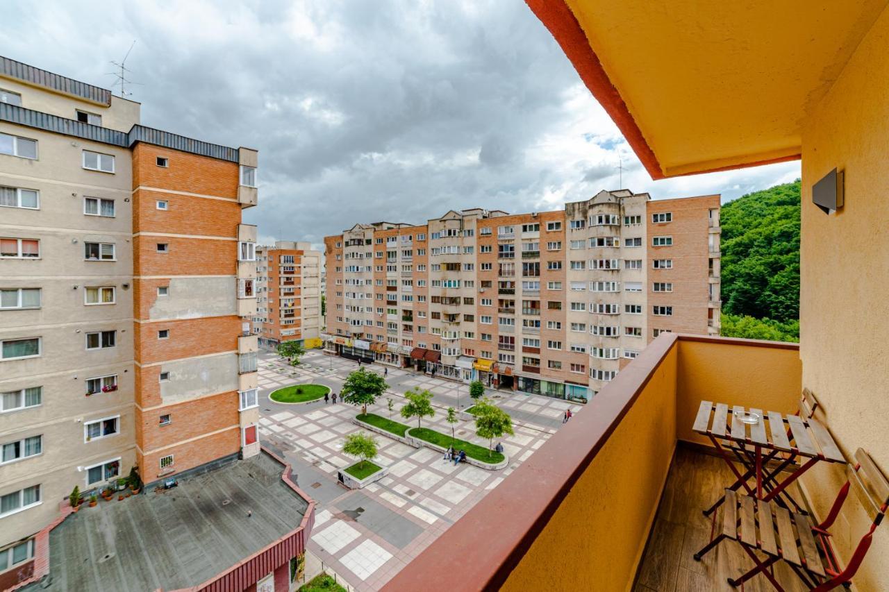 Mid-Term Rental Racadau Apartment Brašov Exteriér fotografie