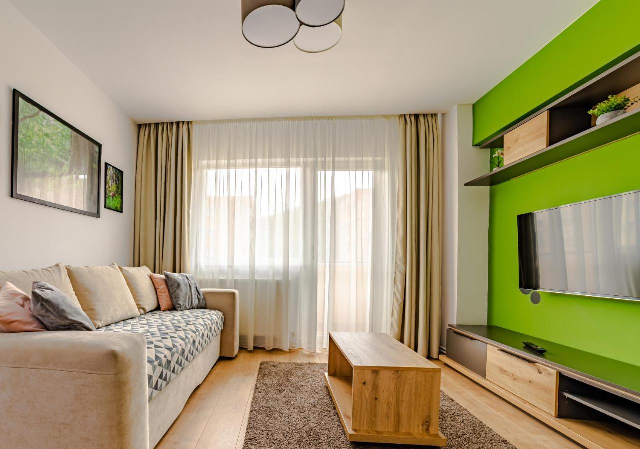 Mid-Term Rental Racadau Apartment Brašov Exteriér fotografie